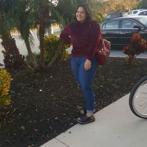 Meet your Posher, Cami